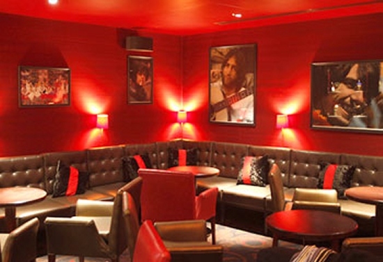 Hari's Bar Hard Days Night Hotel