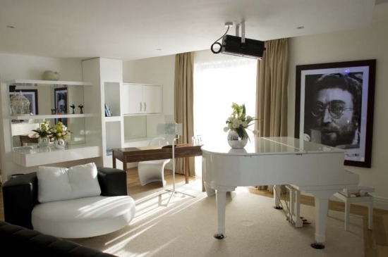 The JohnLennon Suite Hard days Night Hotel